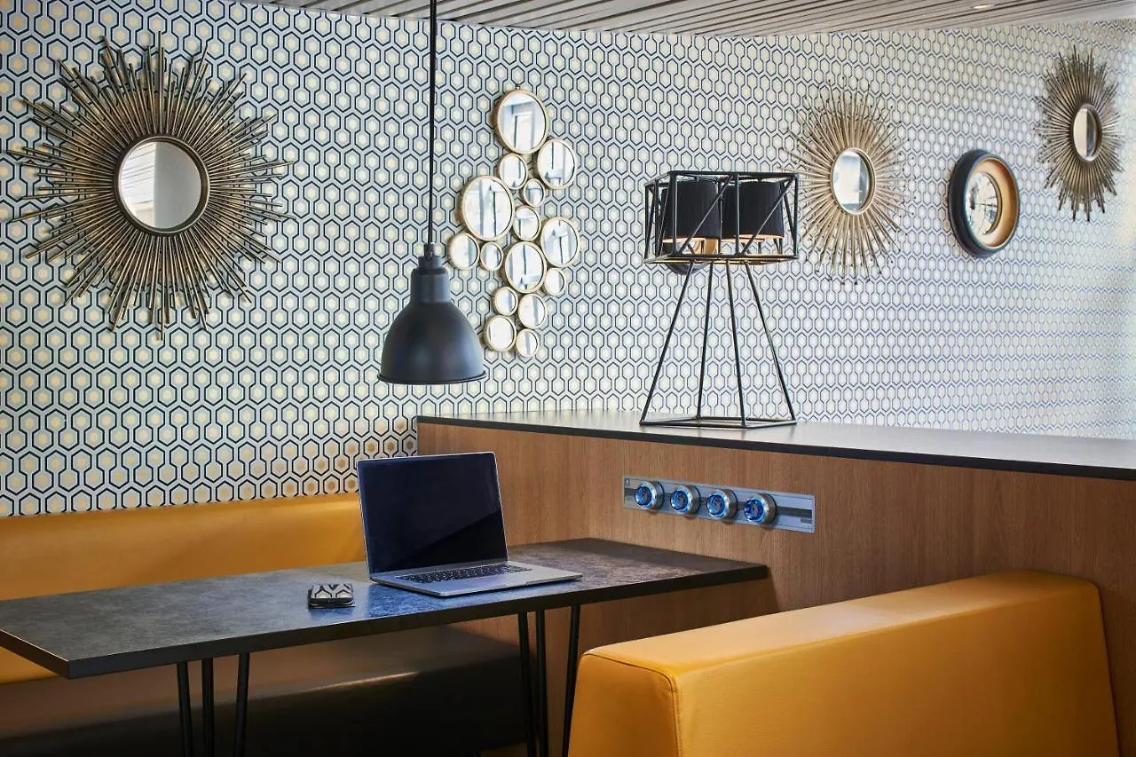 Campanile Paris 12 - Bercy Village 3*,
