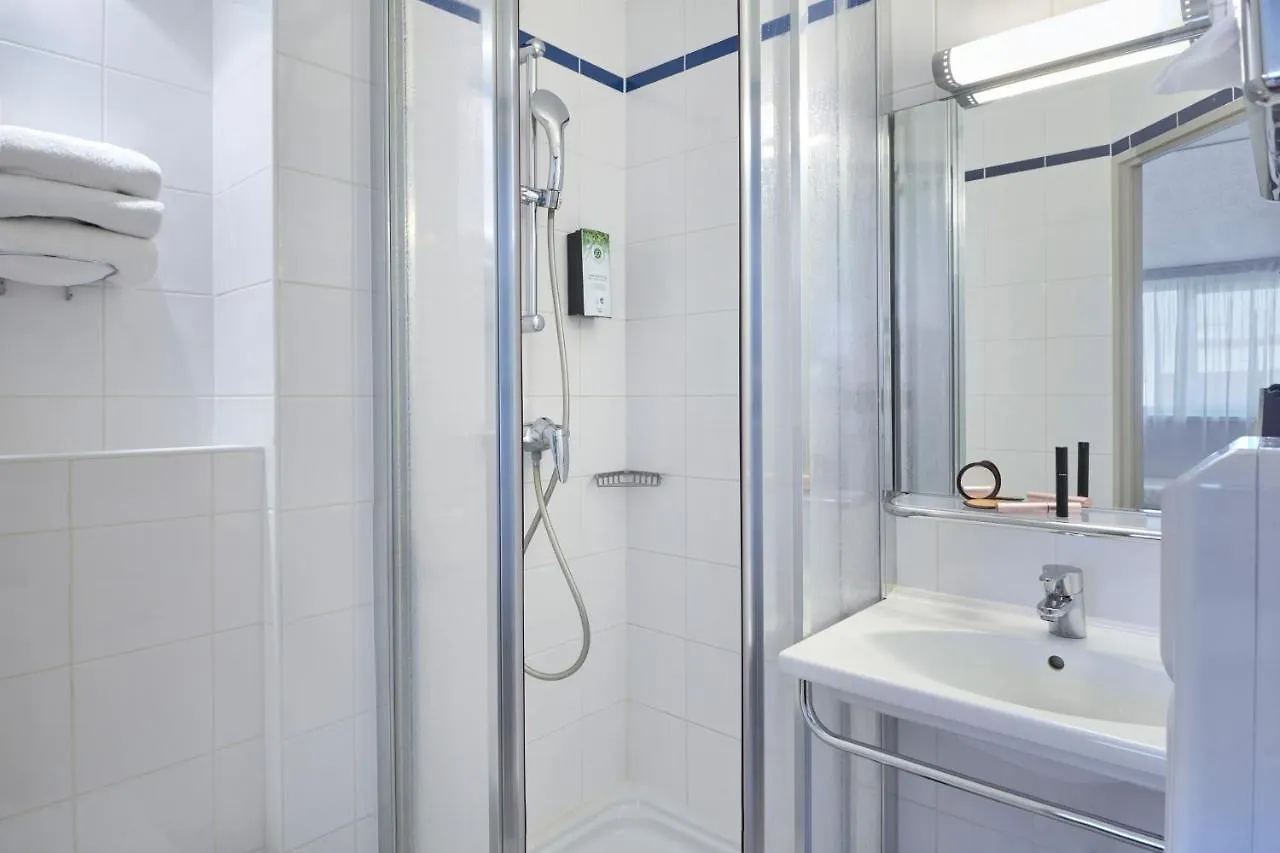 *** Hotel Campanile Paris 12 - Bercy Village France