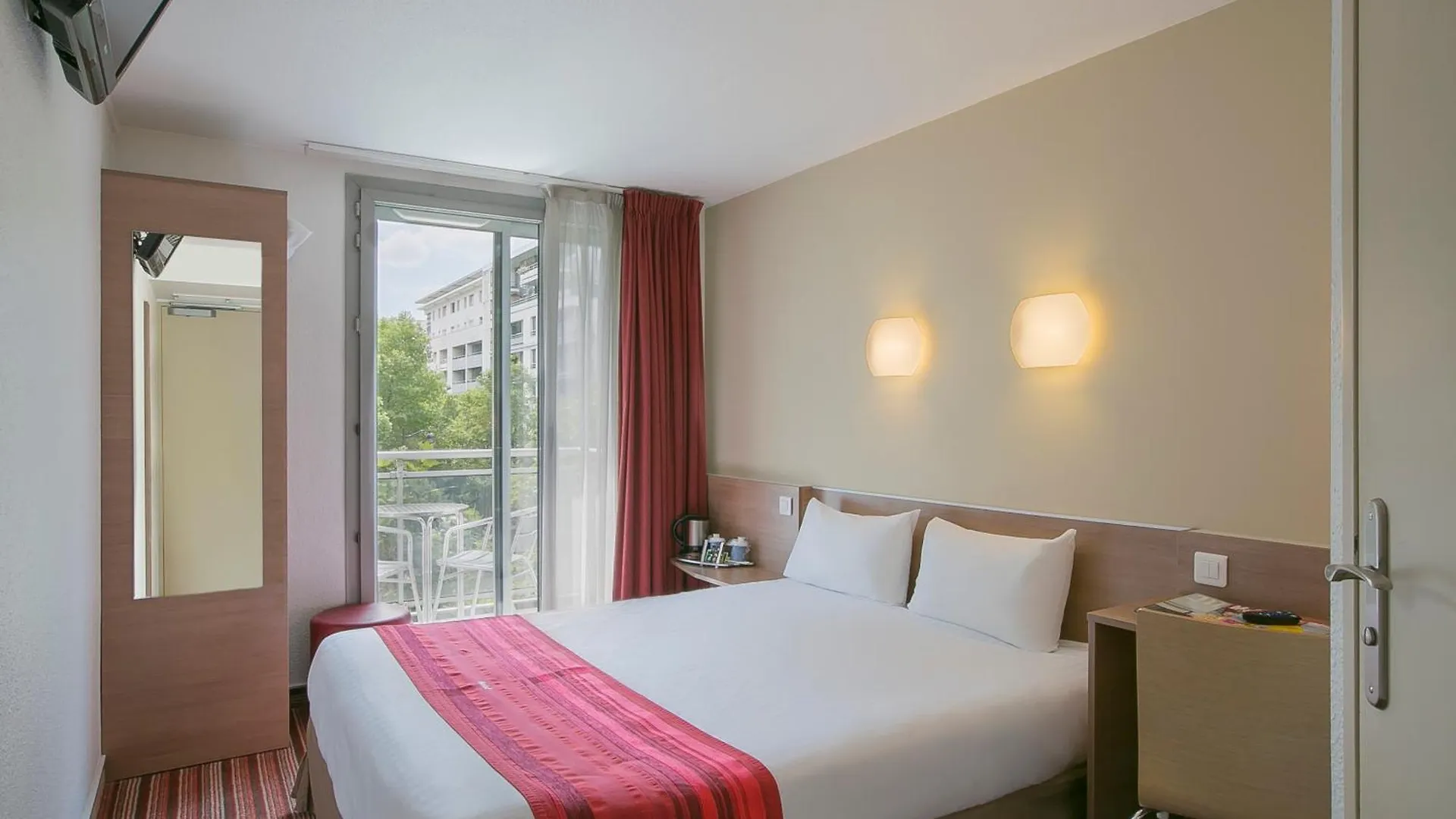Campanile Paris 12 - Bercy Village France