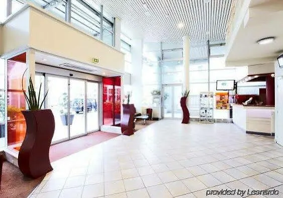 Campanile Paris 12 - Bercy Village 3*,