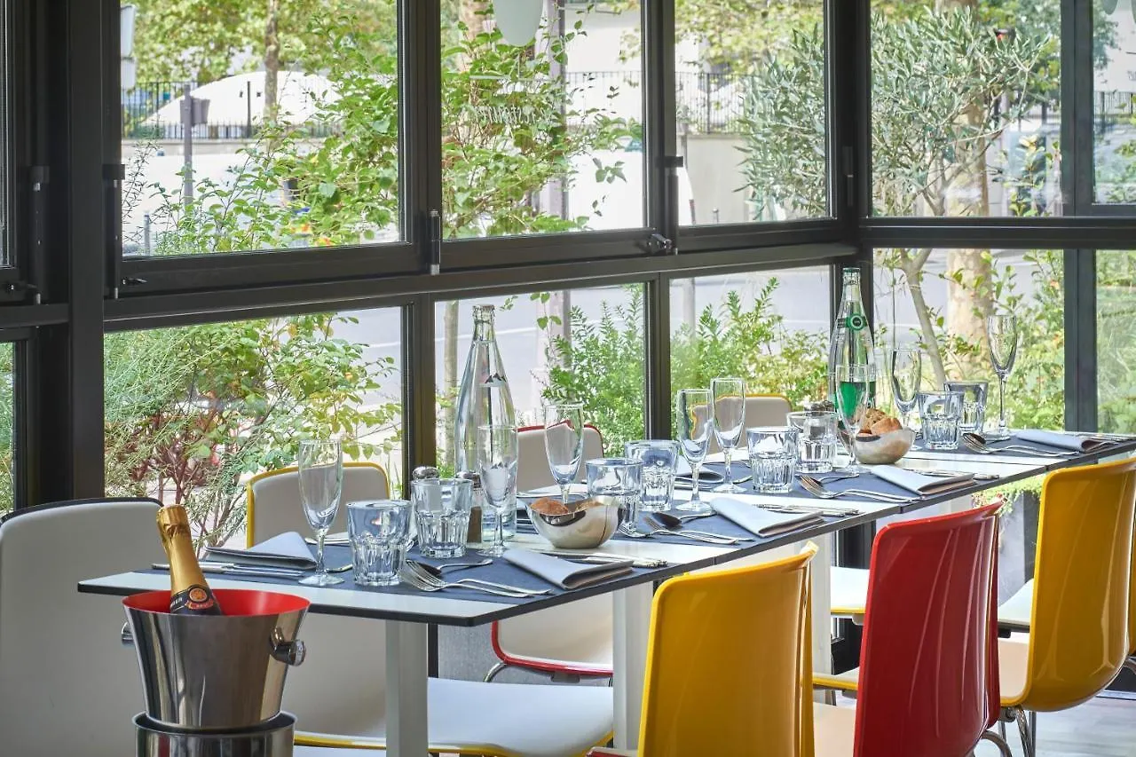 מלון Campanile Paris 12 - Bercy Village