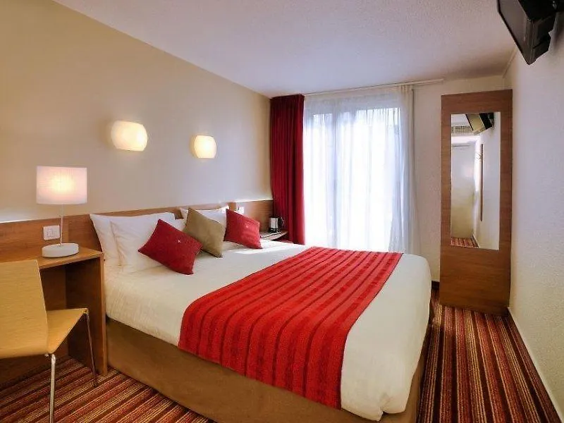 Campanile Paris 12 - Bercy Village 3*,